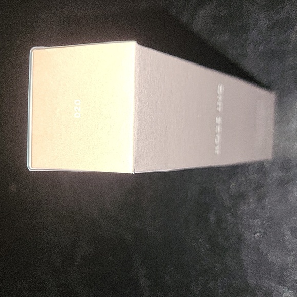 Rose Inc Skin Enhance Luminous Tinted Serum In 020 BNIB - Picture 6 of 9